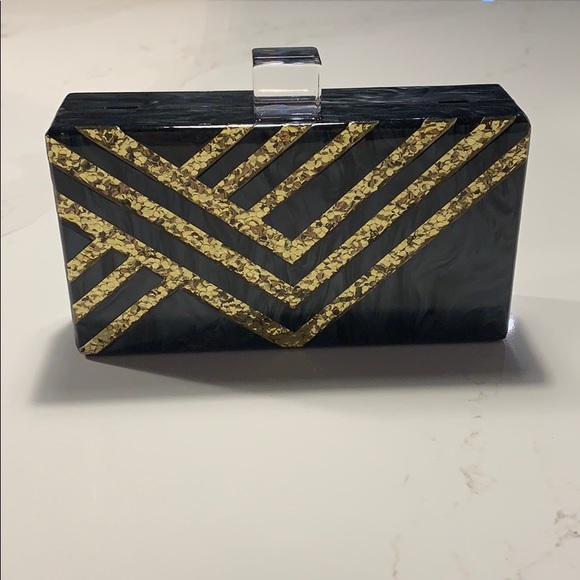 Pearl acrylic box clutch with gold sequins detail - Picture 2 of 8